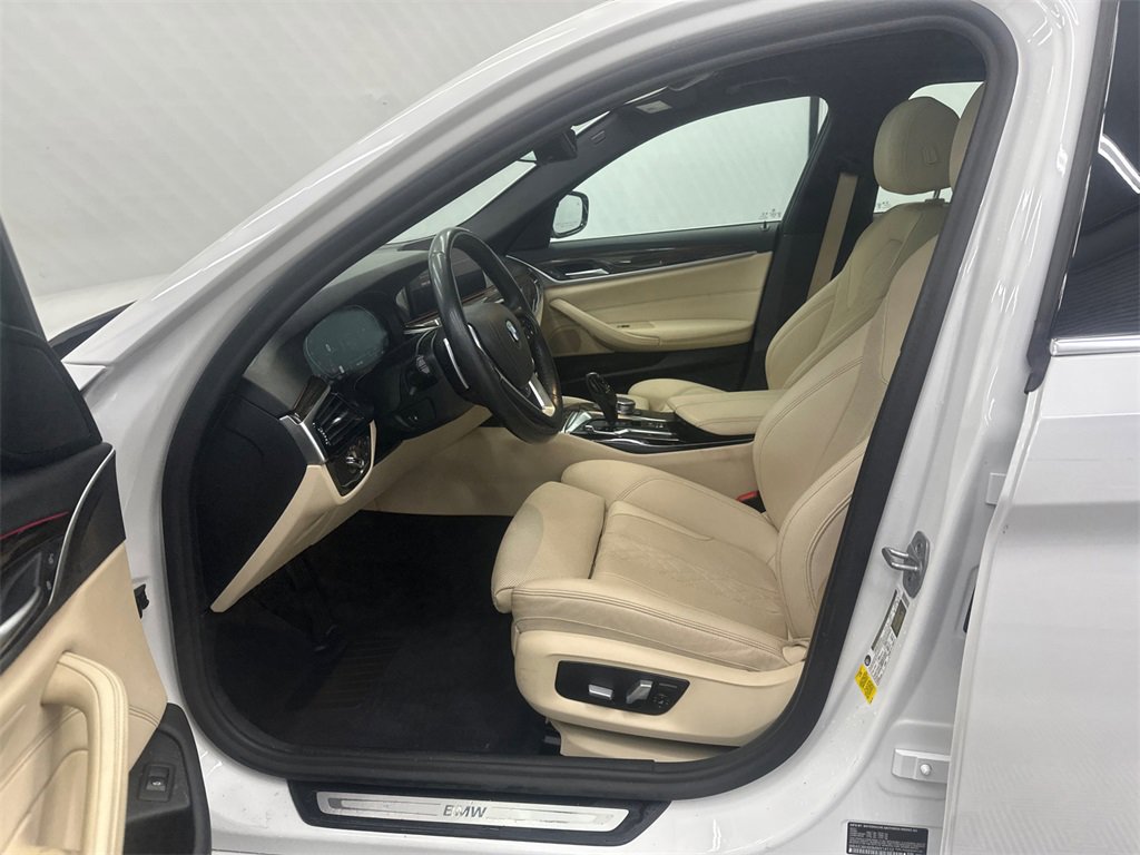 Used 2021 BMW 530i w/ Convenience Package image 9