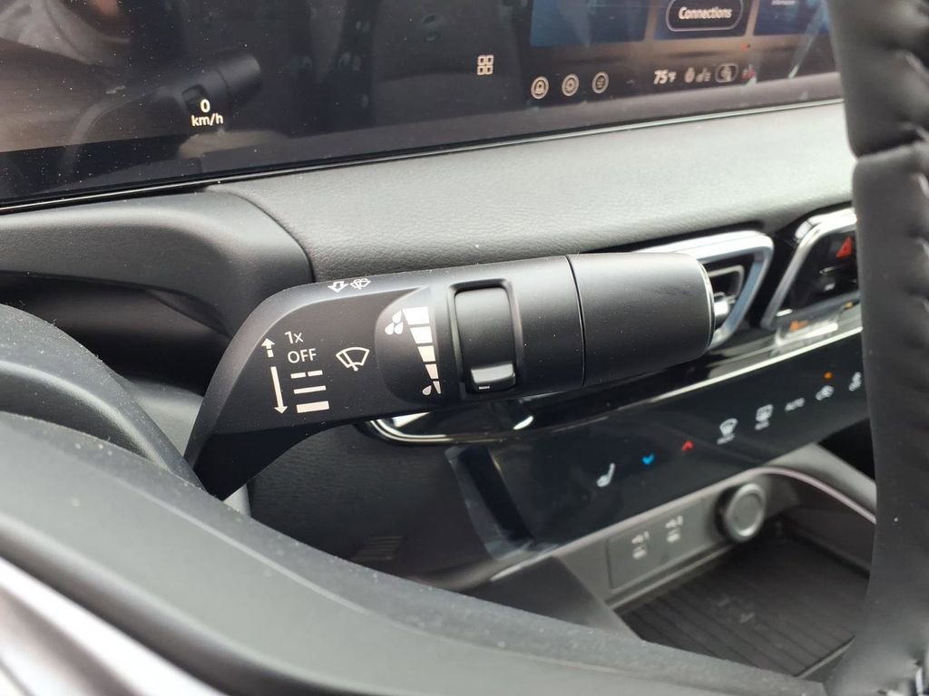 New 2026 Nissan Sentra SV image 22