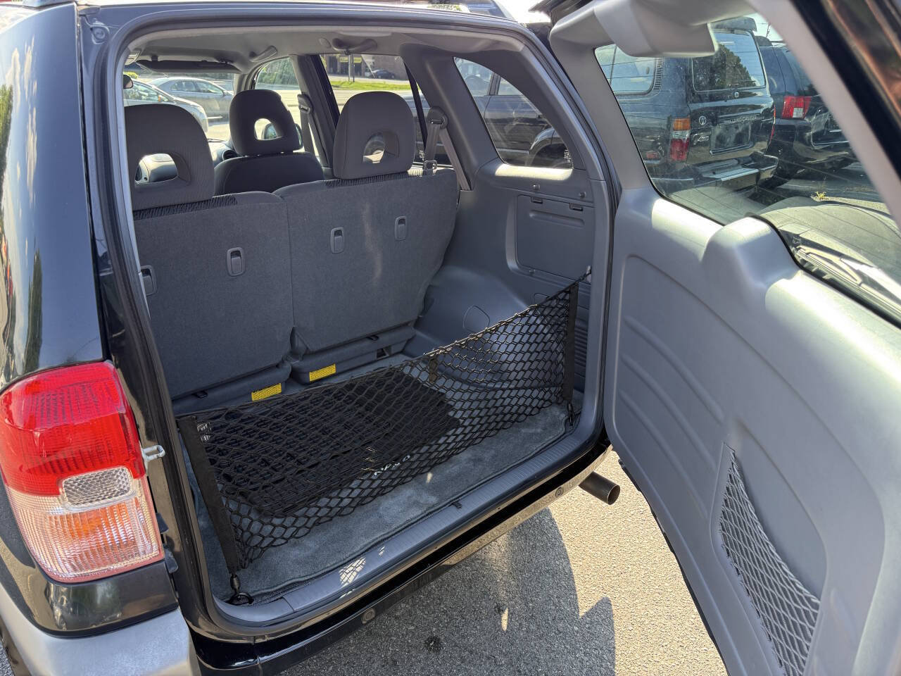 Used 2003 Toyota RAV4 4WD image 12