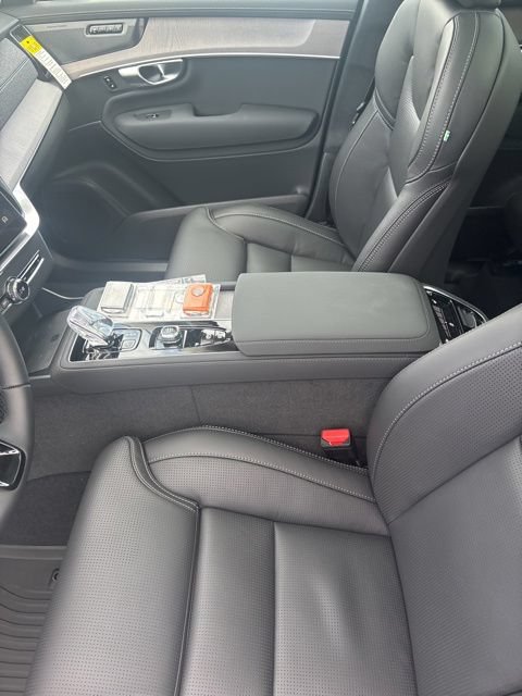 New 2026 Volvo XC90 T8 Ultra w/ Lounge Package AWD/4WD image 22