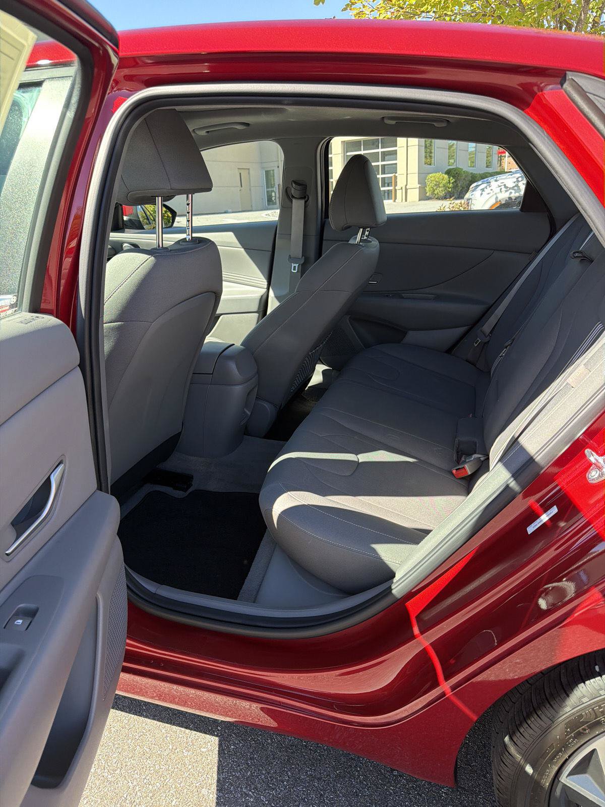 Certified 2025 Hyundai Elantra SEL FWD image 14