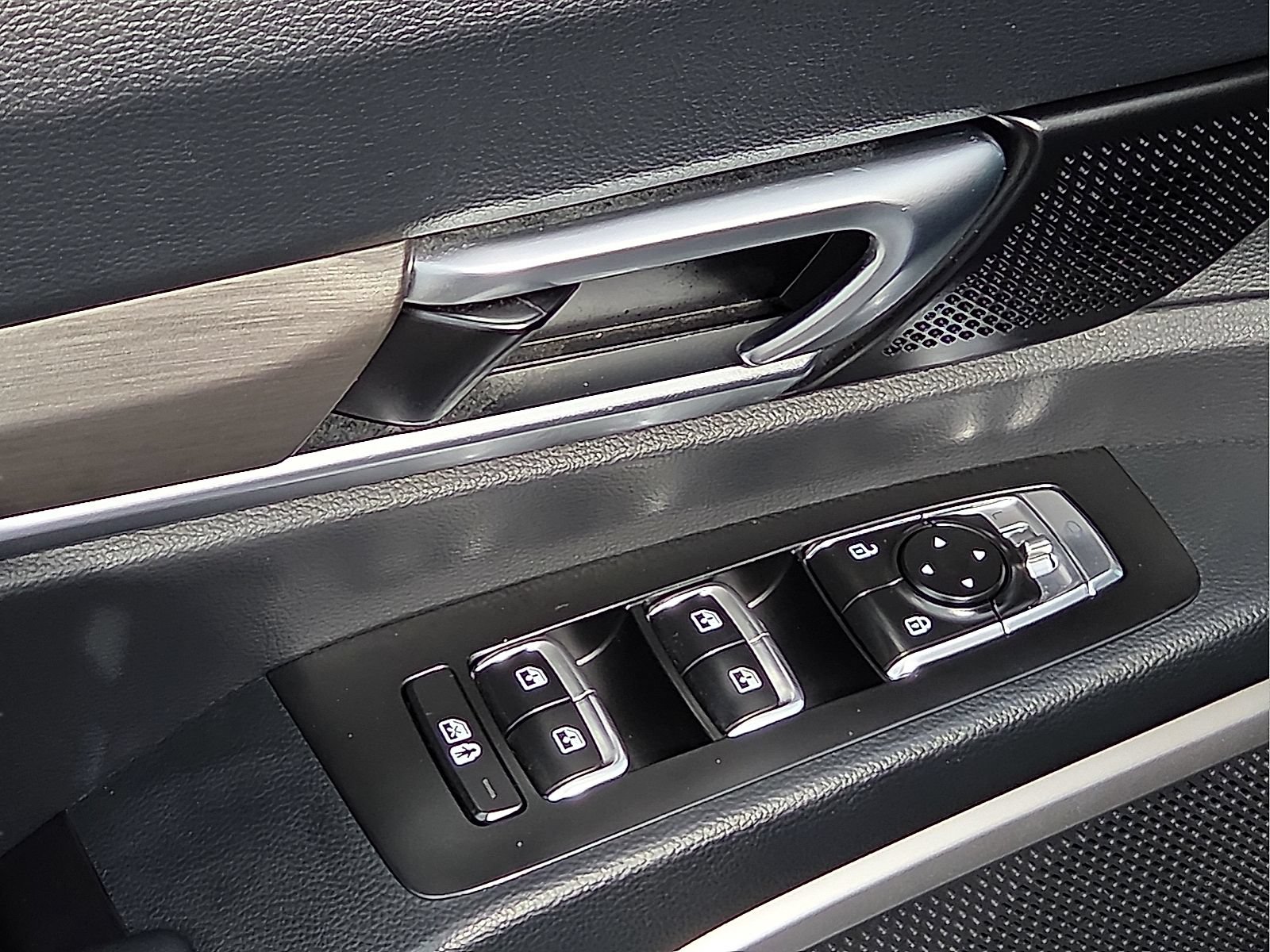 Used 2025 Kia Telluride EX X-Line AWD/4WD image 14