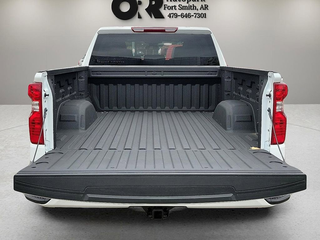 Used 2025 Chevrolet Silverado 1500 Custom w/ LPO, Dark Essentials Package image 8