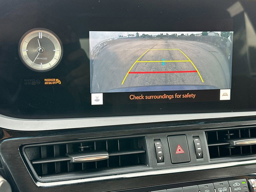 Used 2023 Lexus ES 350 w/ Premium Package FWD image 17