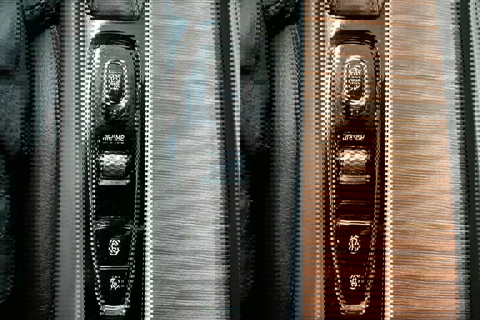 Used 2020 Volvo V60 T5 Cross Country w/ Cross Country Pro Package image 38