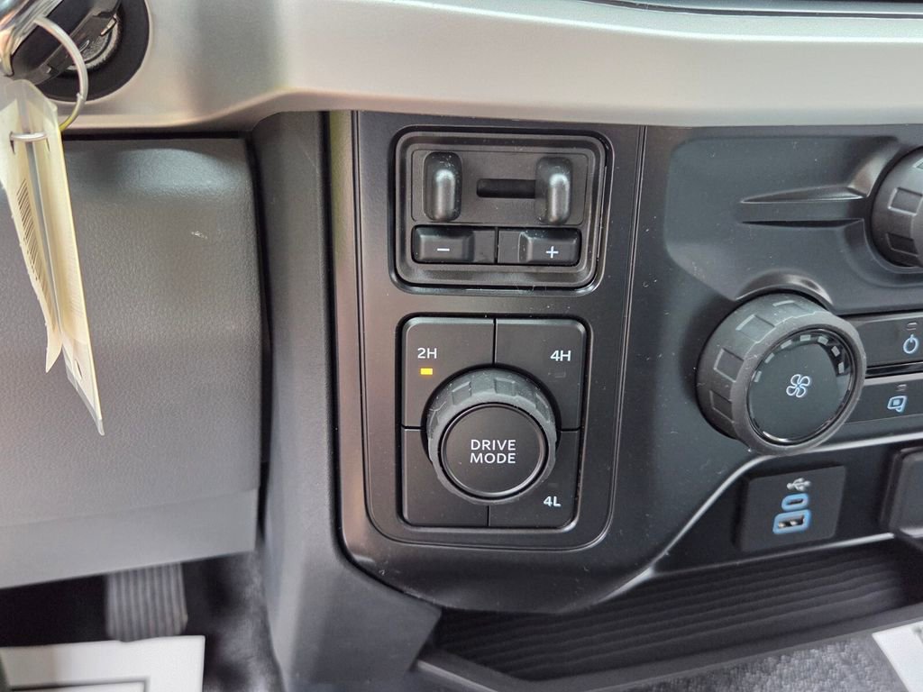 New 2026 Ford F350 XL image 19