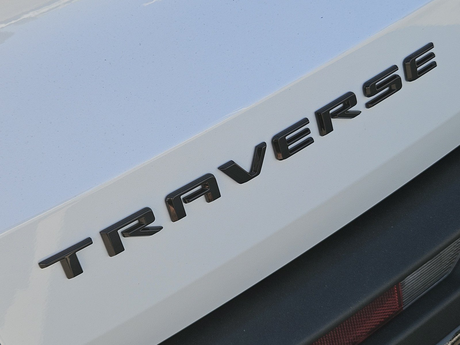 New 2027 Chevrolet Traverse LT w/ Midnight/Sport Edition FWD image 8