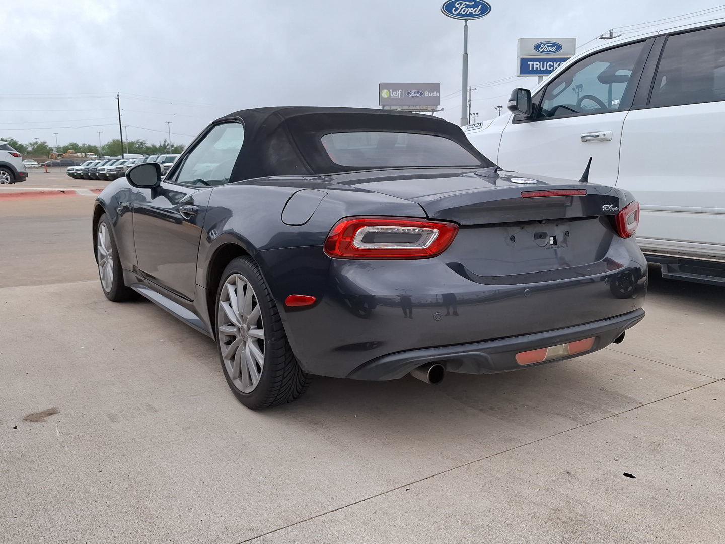 Used 2017 FIAT 124 Spider Lusso RWD image 10