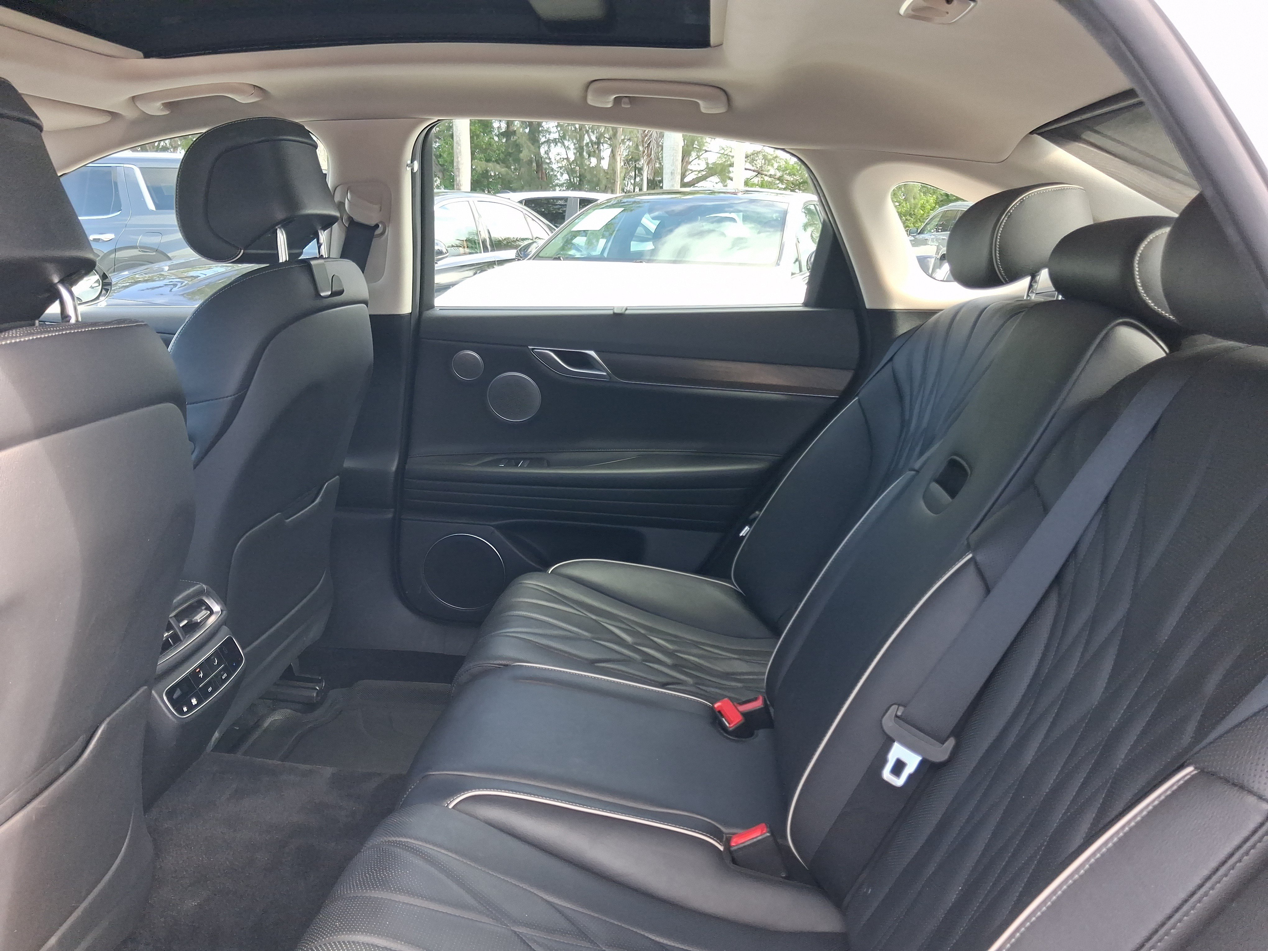 Used 2021 Genesis G80 2.5T w/ Prestige Package RWD image 6