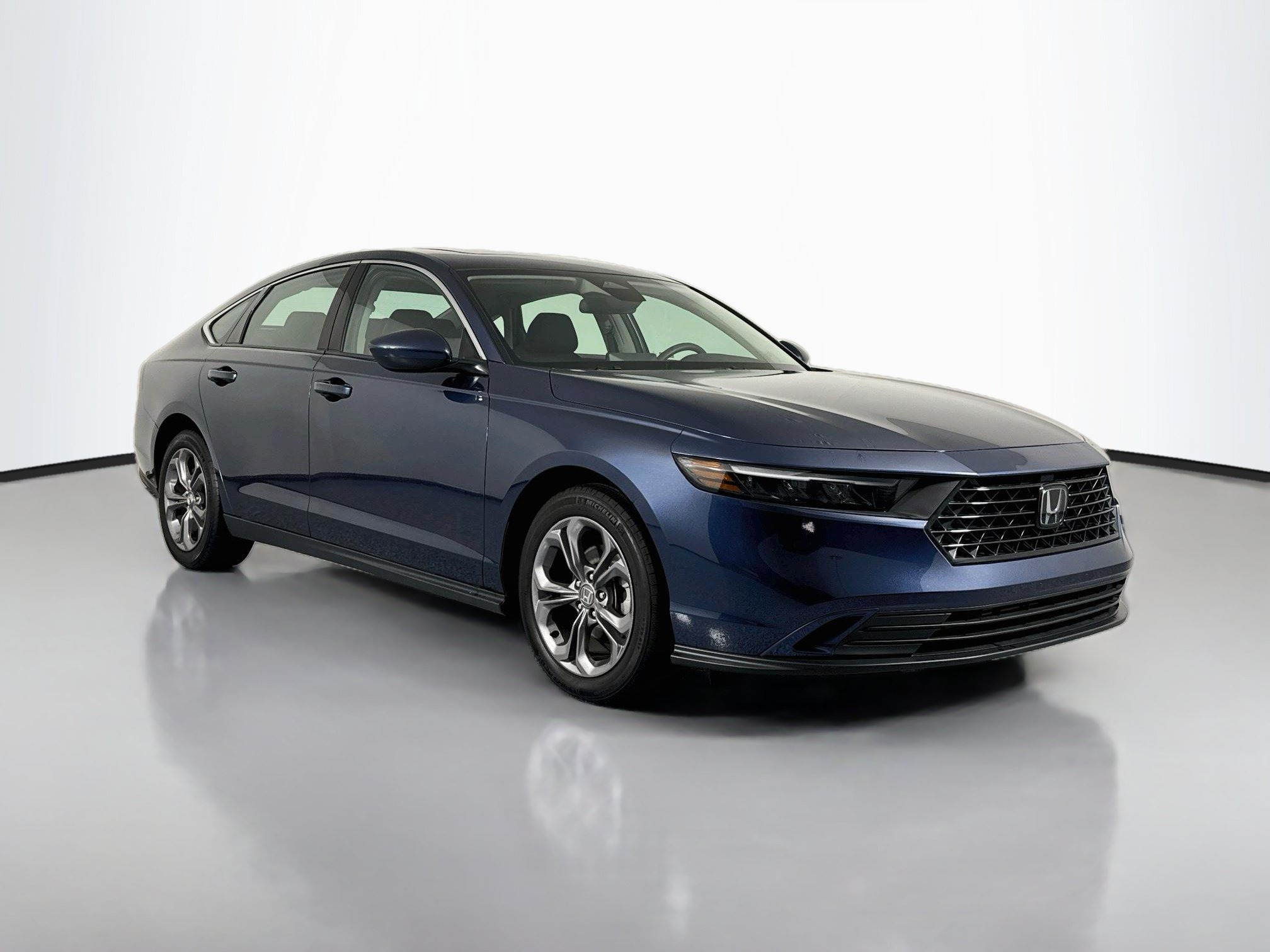 Certified 2024 Honda Accord EX image 3