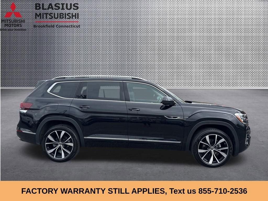 Used 2024 Volkswagen Atlas SEL Premium R-Line AWD/4WD image 4