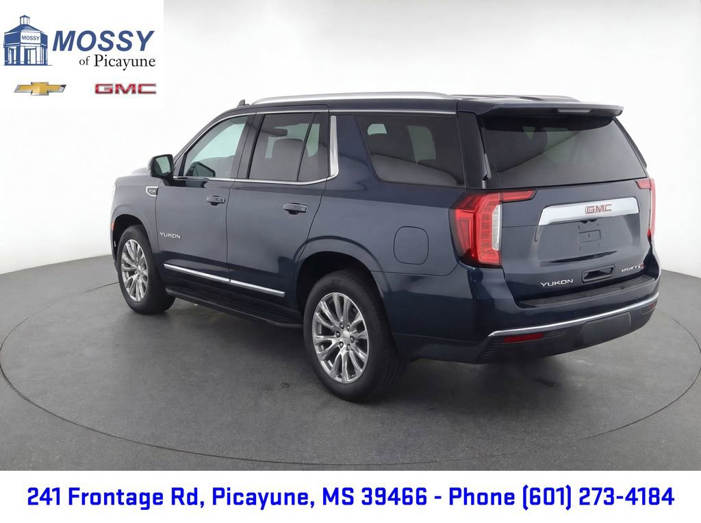 Used 2023 GMC Yukon SLT w/ SLT Luxury Package image 4