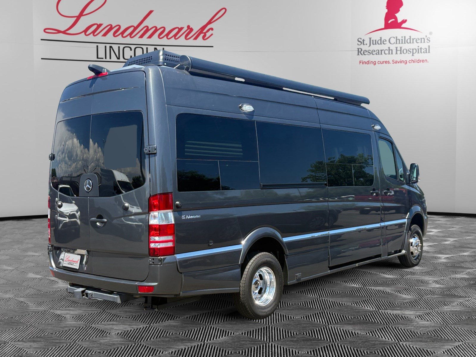 Used 2018 Mercedes-Benz Sprinter 3500 image 5
