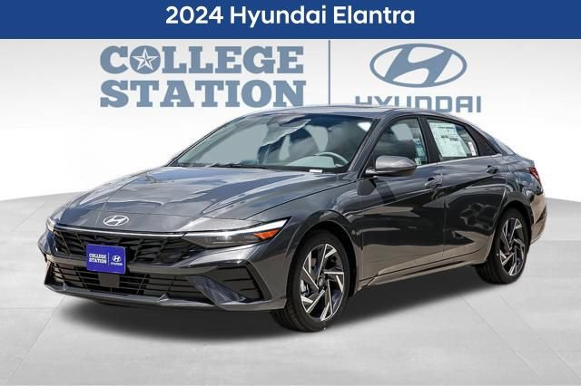 Used 2024 Hyundai Elantra SEL w/ Convenience Package FWD image 3