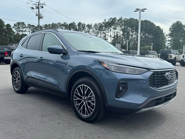 New 2026 Ford Escape SE w/ PHEV Premium Package image 7