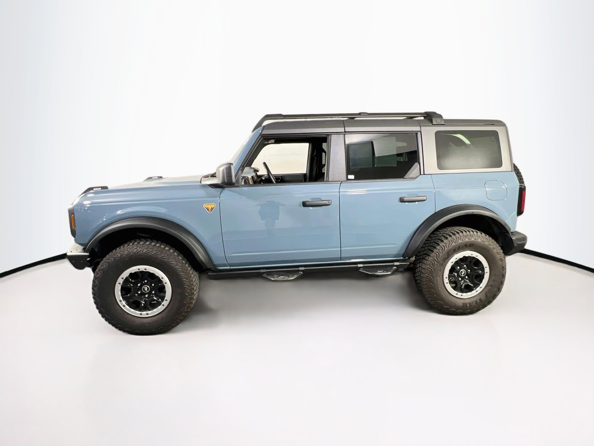 Used 2022 Ford Bronco Badlands w/ Sasquatch Package AWD/4WD image 8