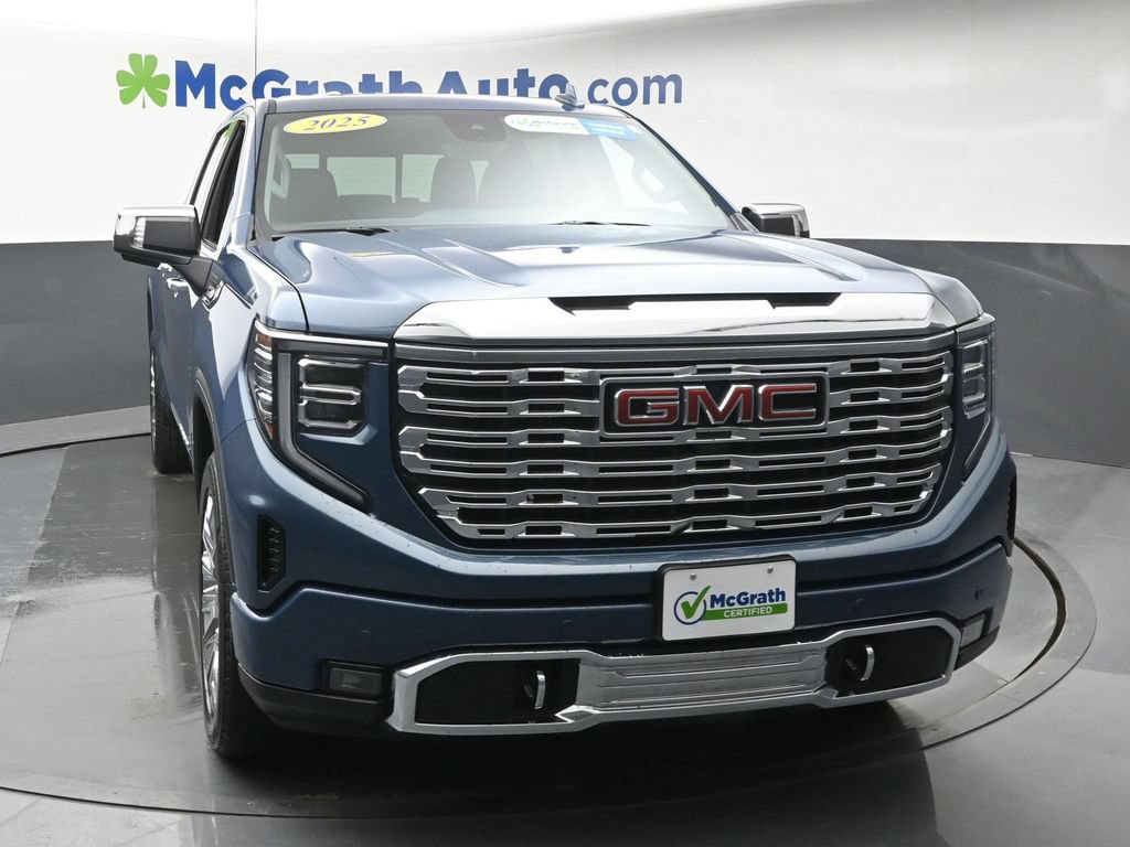 Used 2025 GMC Sierra 1500 Denali w/ Denali Reserve Package AWD/4WD image 5