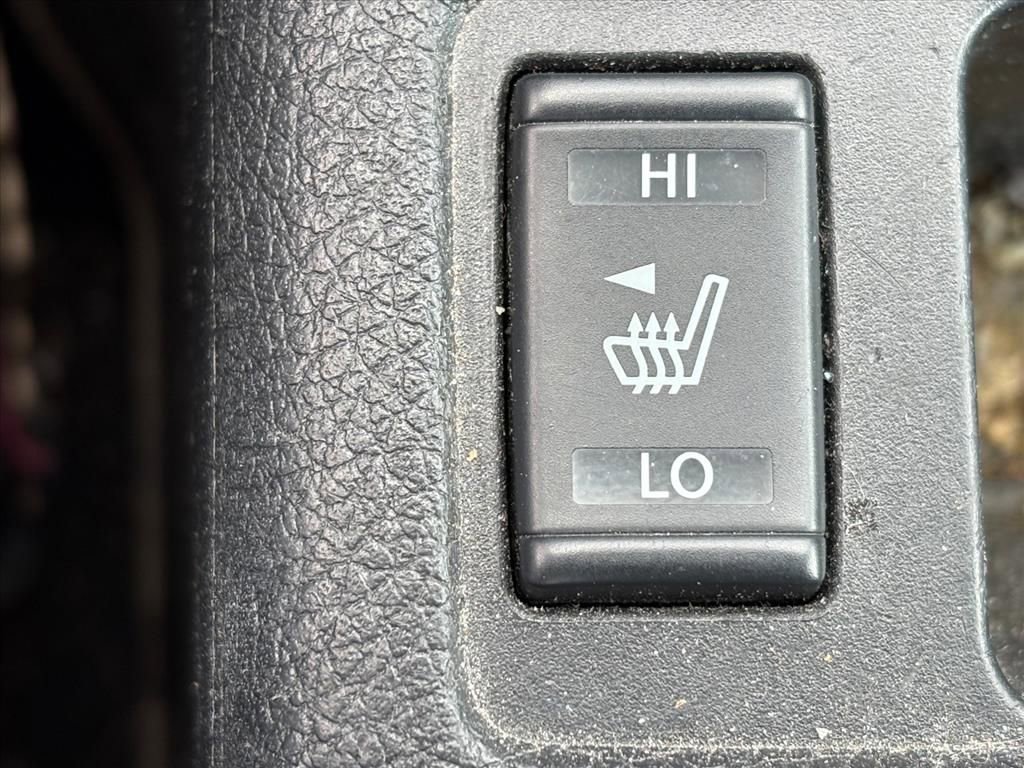 Used 2017 Nissan Rogue SV image 12