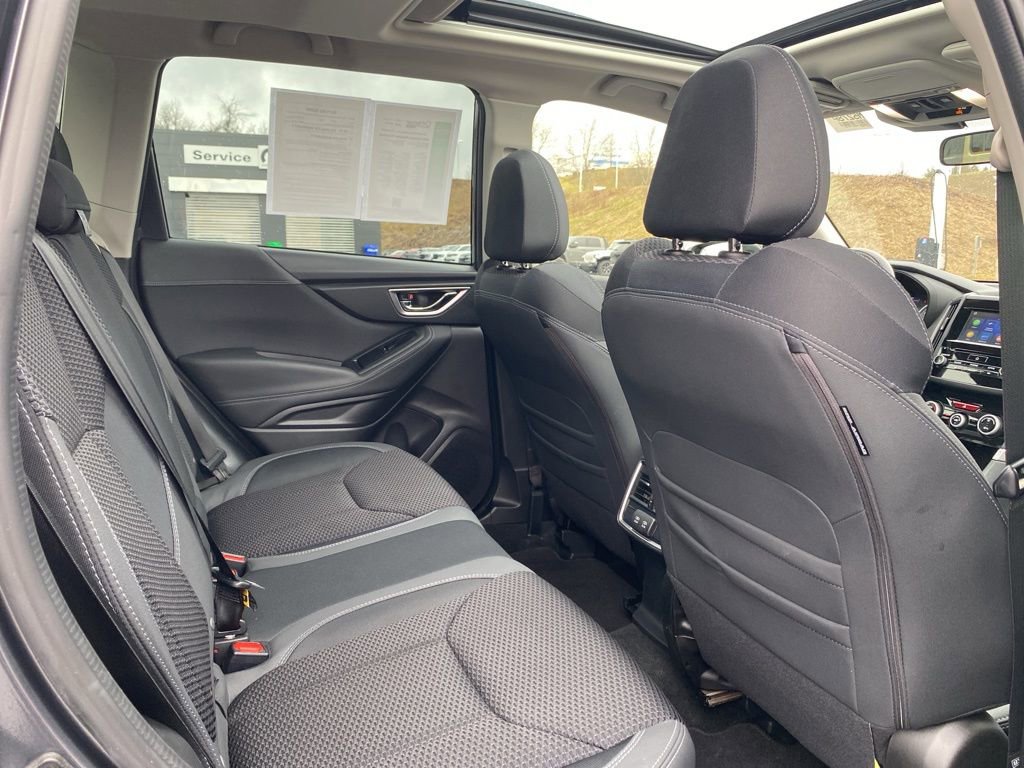 Used 2022 Subaru Forester Premium image 13