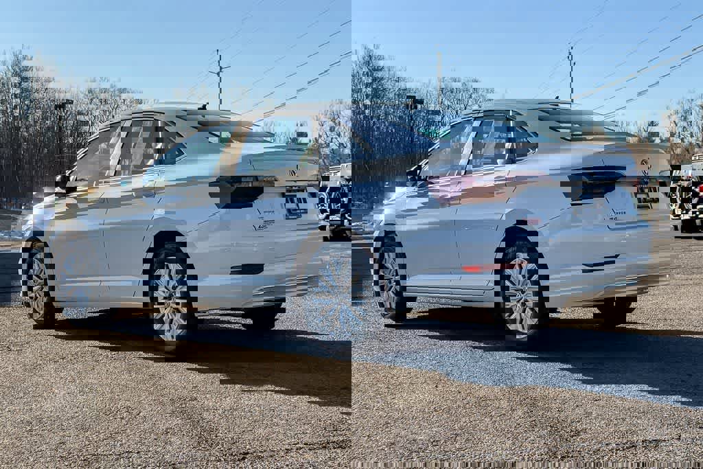 Used 2019 Volkswagen Jetta S w/ Driver Assistance Package image 4