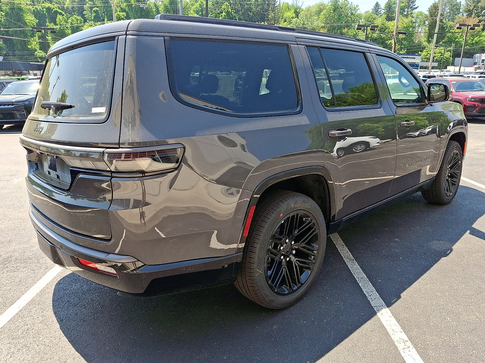 New 2026 Jeep Grand Wagoneer Limited AWD/4WD image 3