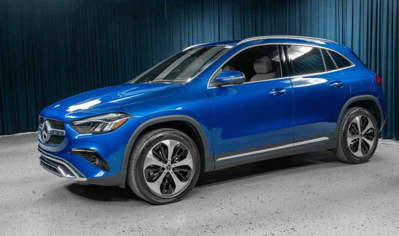 New 2025 Mercedes-Benz GLA 250