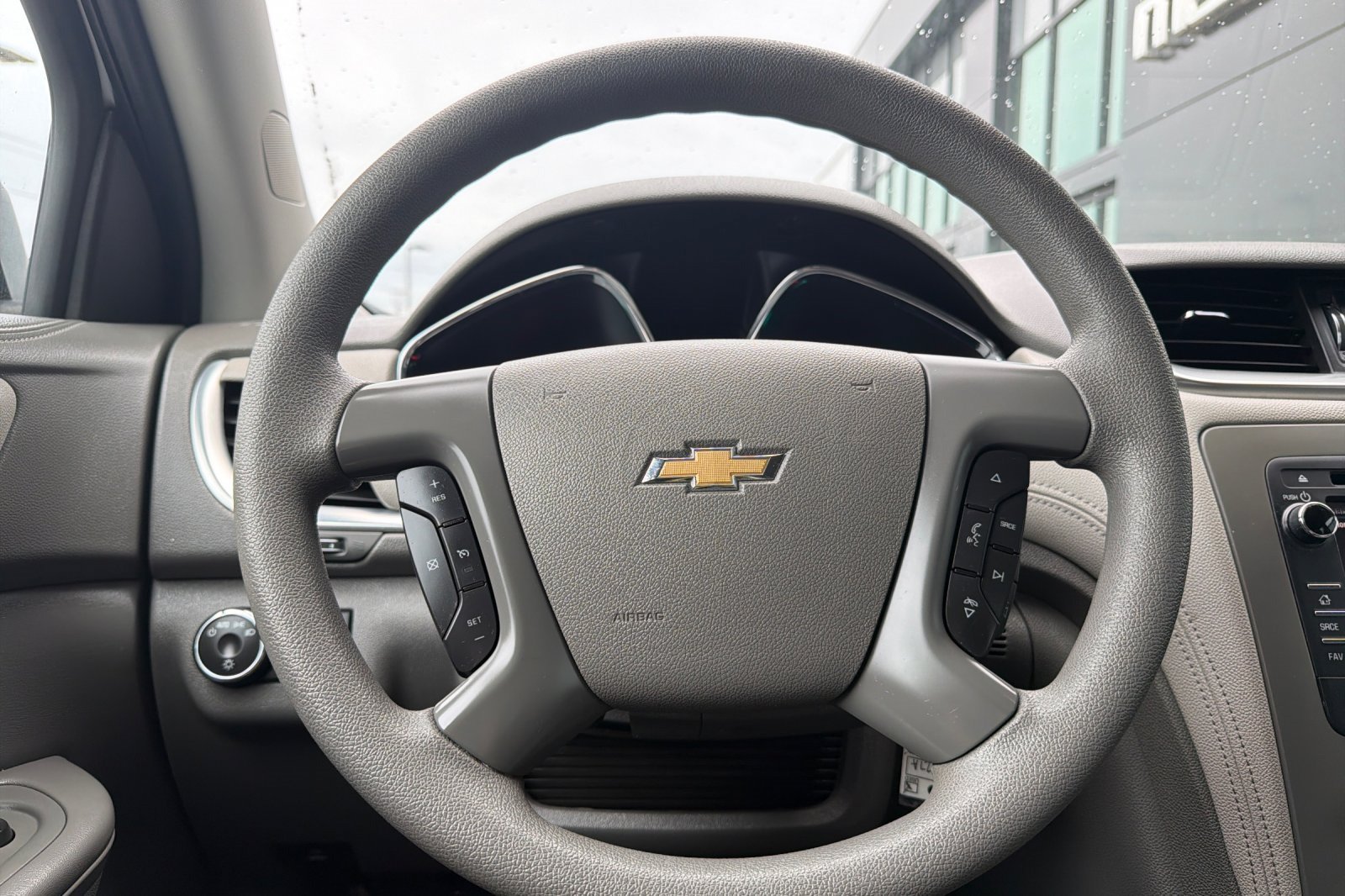 Used 2015 Chevrolet Traverse LS FWD image 24