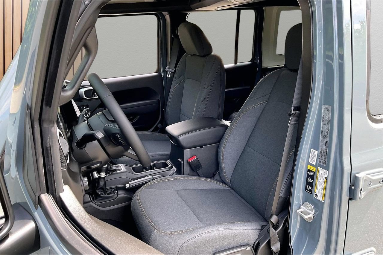 New 2026 Jeep Wrangler Unlimited Sport AWD/4WD image 17