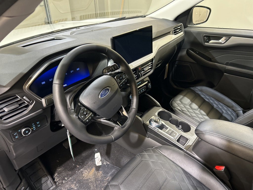 Used 2024 Ford Escape Base w/ PHEV Premium Package image 9