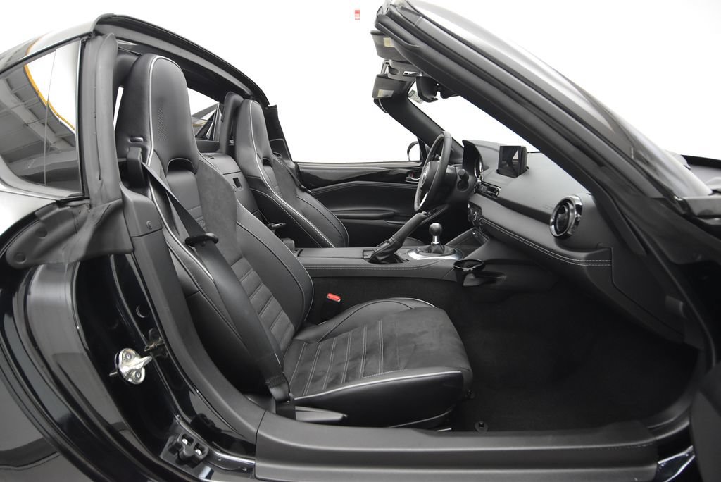 Used 2025 MAZDA MX-5 Miata RF Club RWD image 27