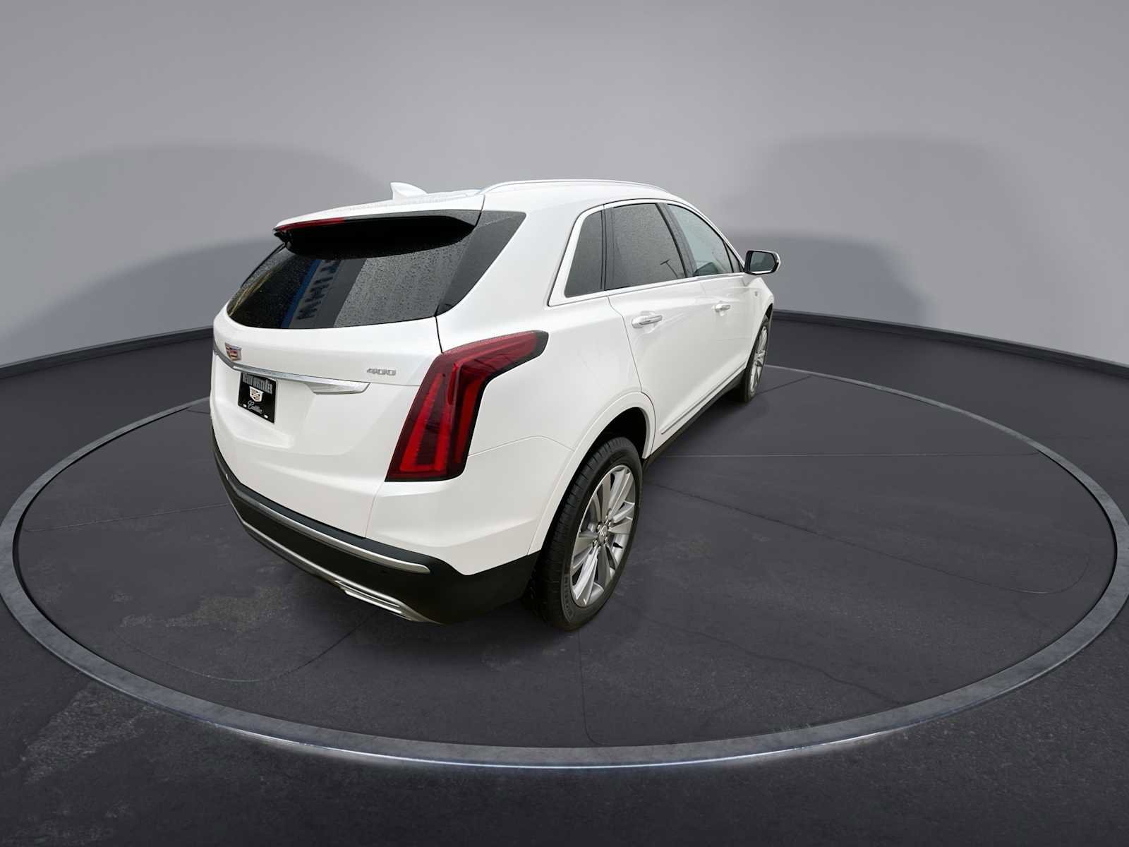 Used 2025 Cadillac XT5 Premium Luxury image 8