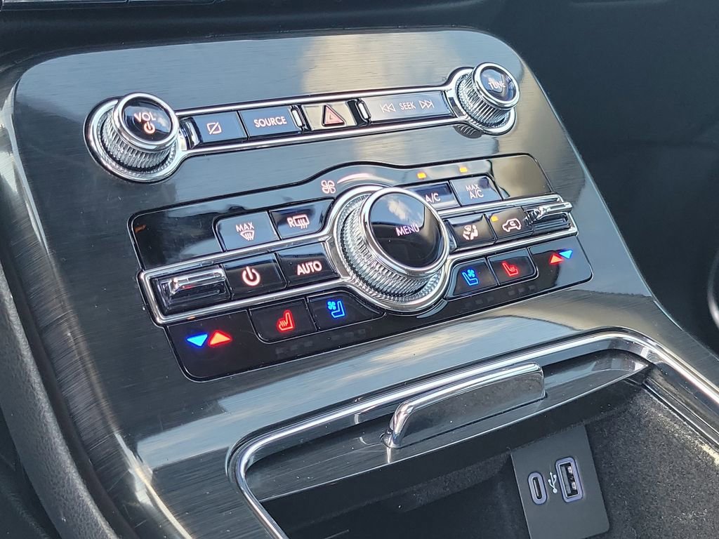 Certified 2023 Lincoln Nautilus Reserve w/ Equipment Group 201A image 34