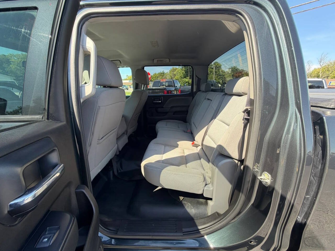 Used 2019 Chevrolet Silverado 2500 W/T AWD/4WD image 5