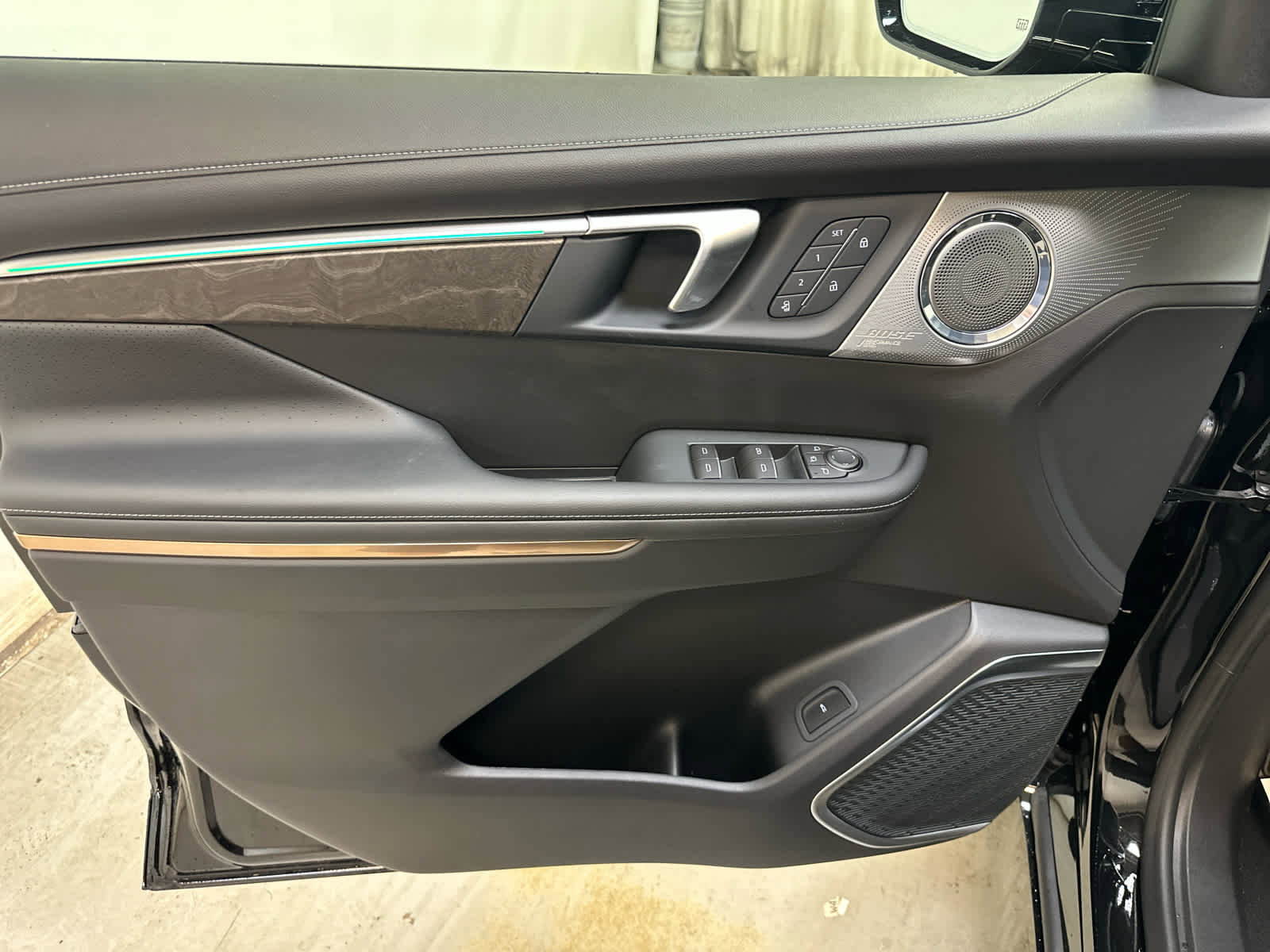 New 2026 Buick Enclave Avenir image 19