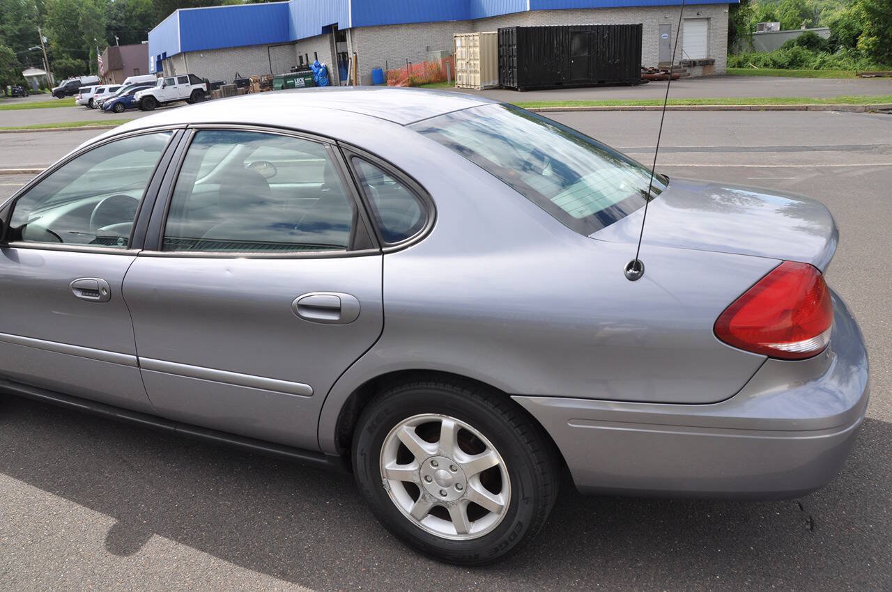 Used 2006 Ford Taurus SEL FWD image 28