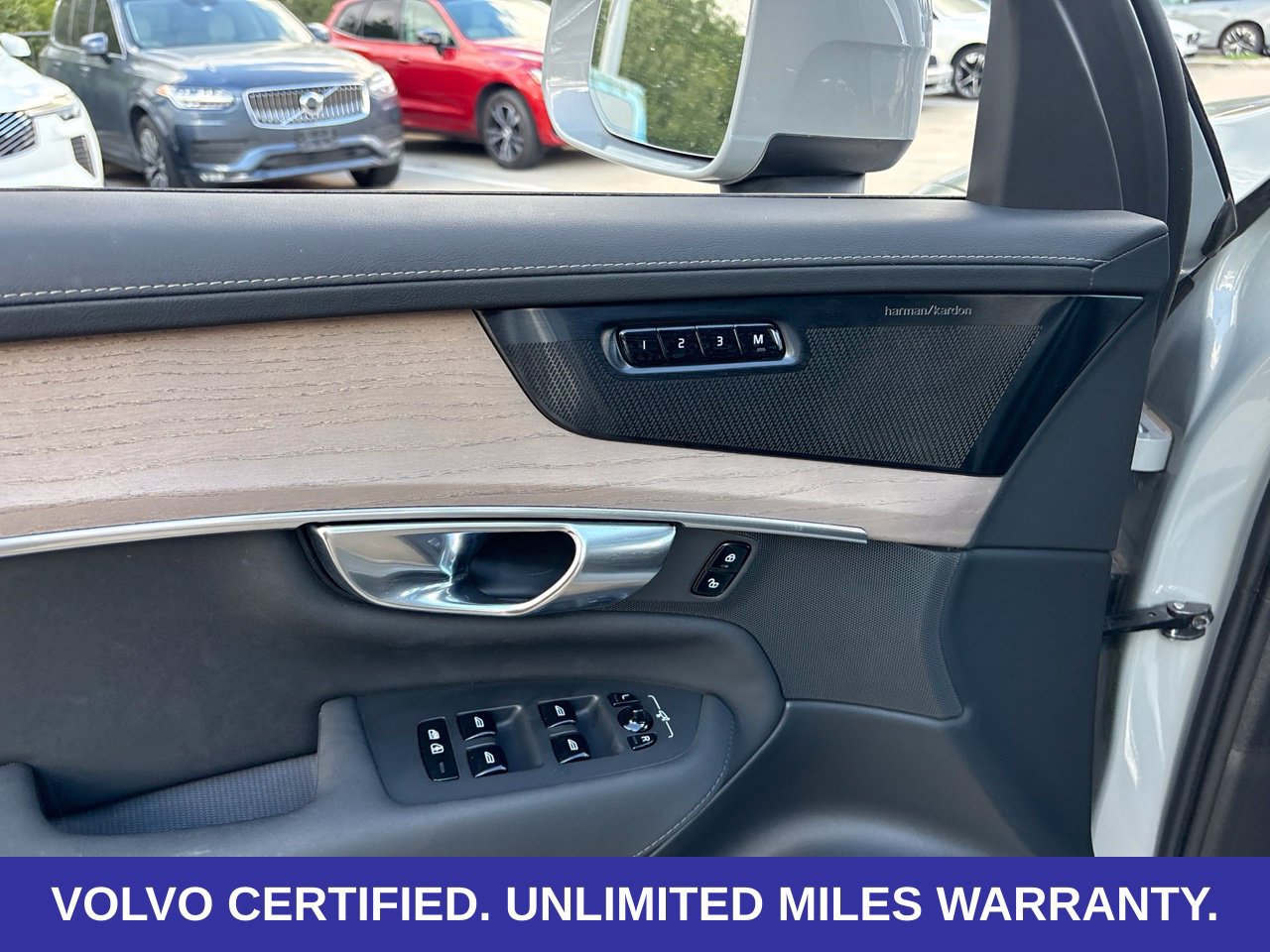 Certified 2026 Volvo XC90 B6 Plus AWD/4WD image 15