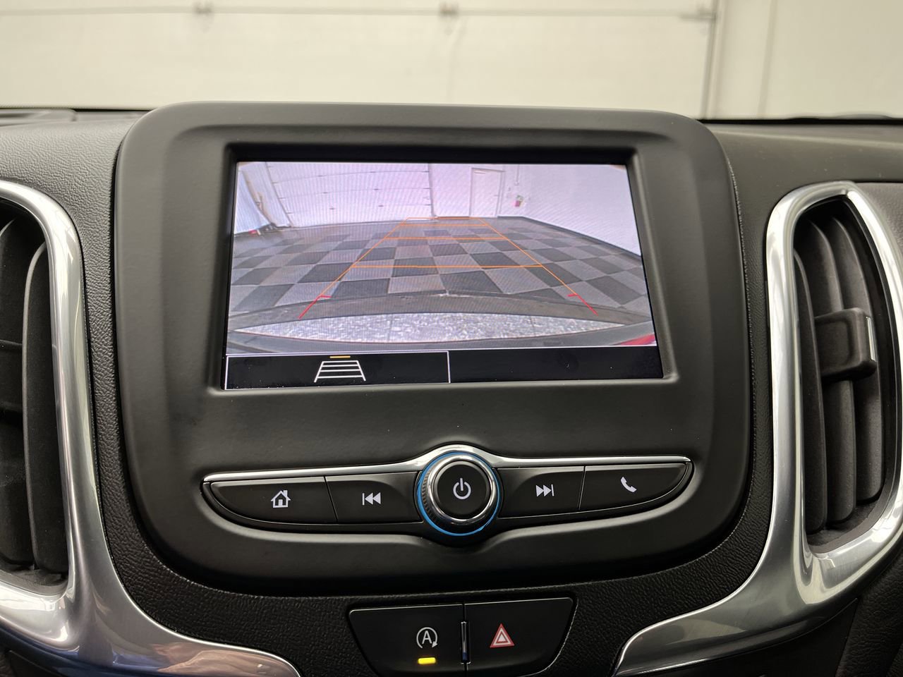 Used 2022 Chevrolet Equinox LT AWD/4WD image 5