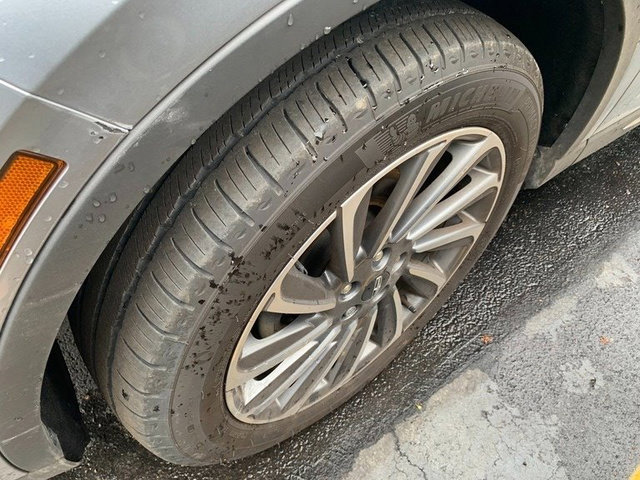 Certified 2023 Lincoln Corsair Reserve w/ Equipment Group 201A image 2