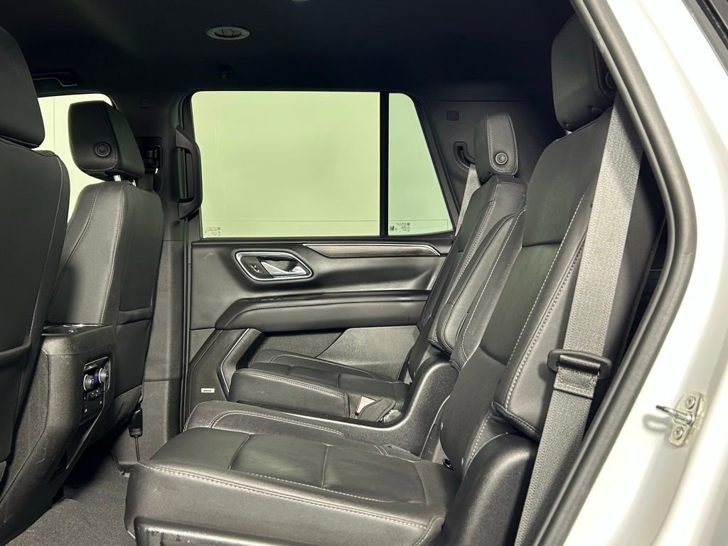 Used 2023 Chevrolet Tahoe Z71 w/ Luxury Package AWD/4WD image 20