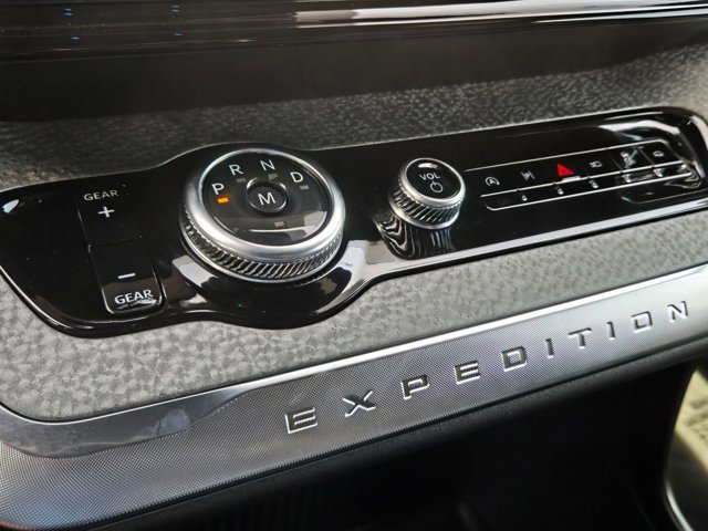 New 2026 Ford Expedition Tremor image 14