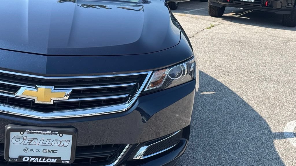 Used 2015 Chevrolet Impala LT w/ Convenience Package FWD image 9