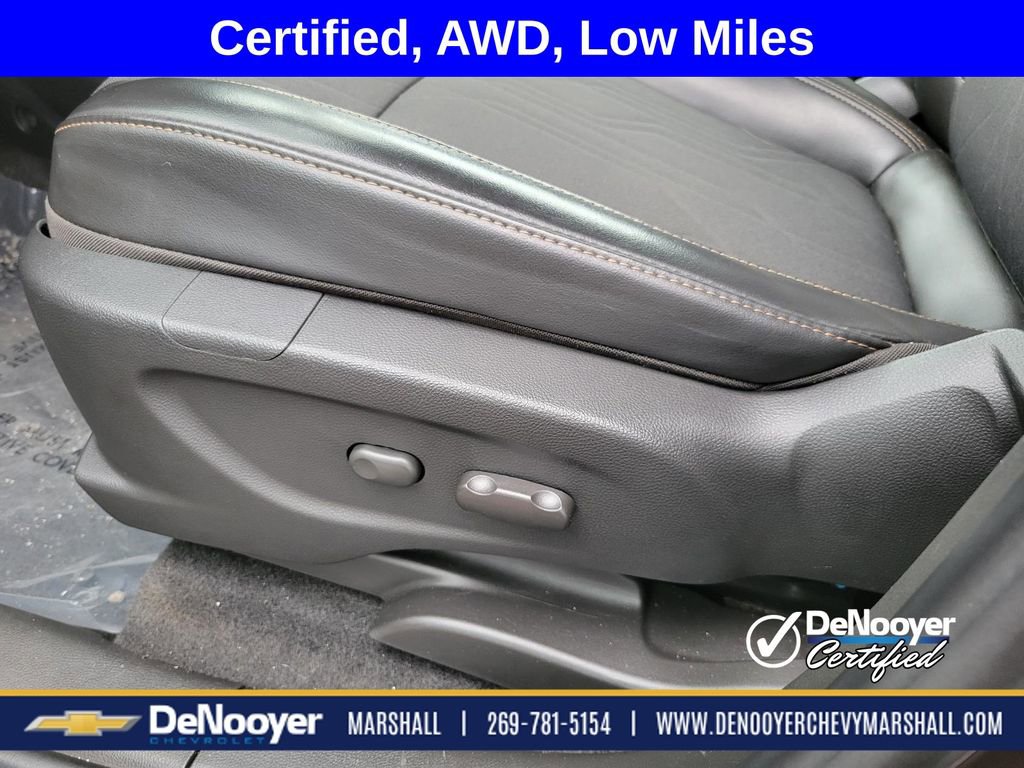 Used 2021 Chevrolet Trax LT w/ LT Convenience Package AWD/4WD image 9