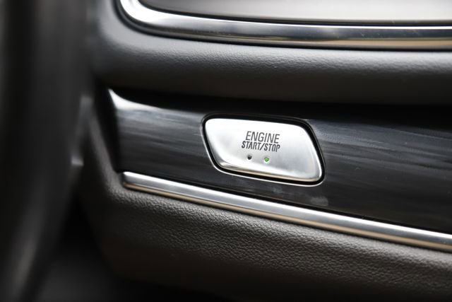 Used 2022 Buick Enclave Essence FWD image 23