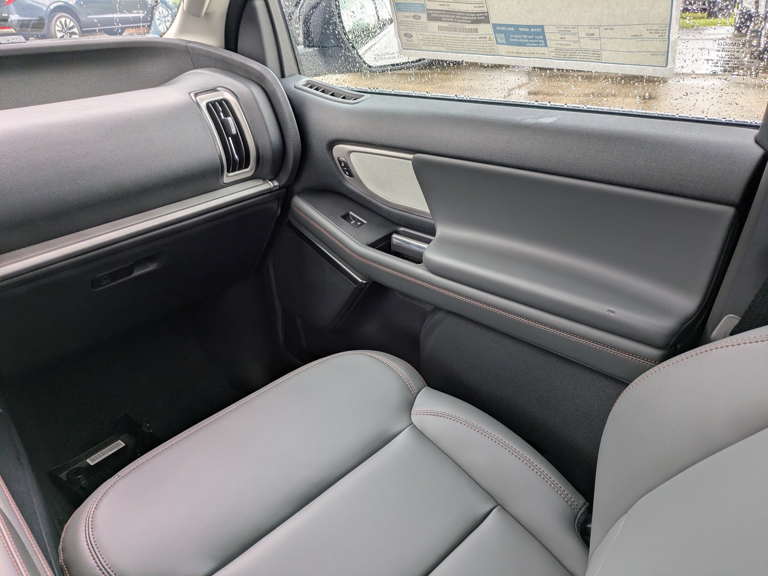 New 2025 Ford Expedition Active image 22