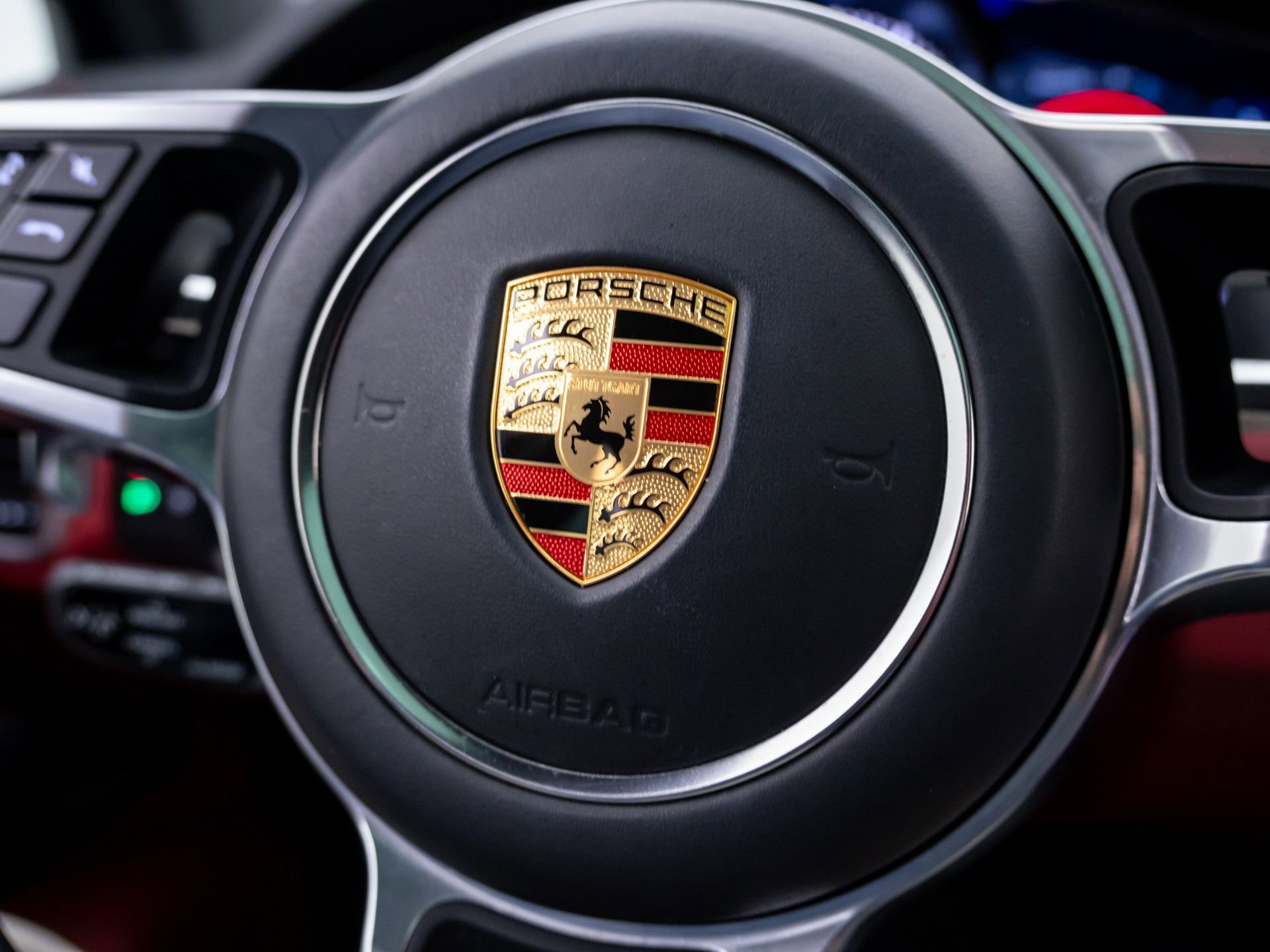 Certified 2023 Porsche Cayenne AWD/4WD image 29