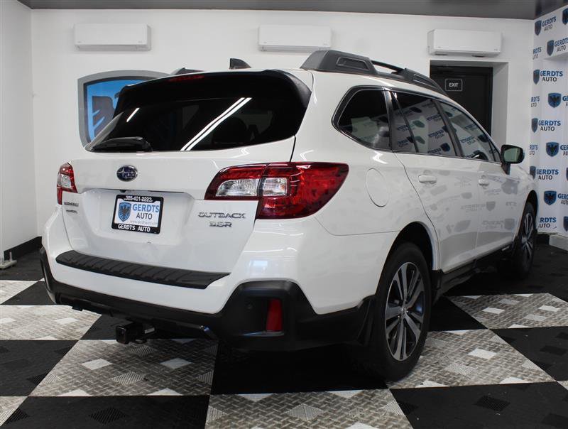 Used 2018 Subaru Outback 3.6R Limited AWD/4WD image 4