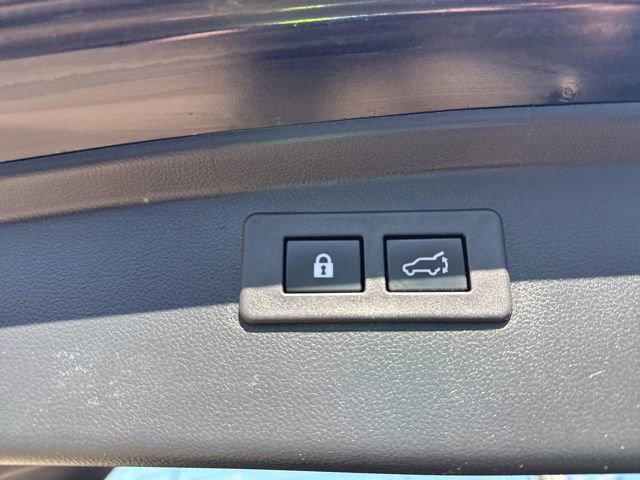 Used 2023 Subaru Outback Premium image 12