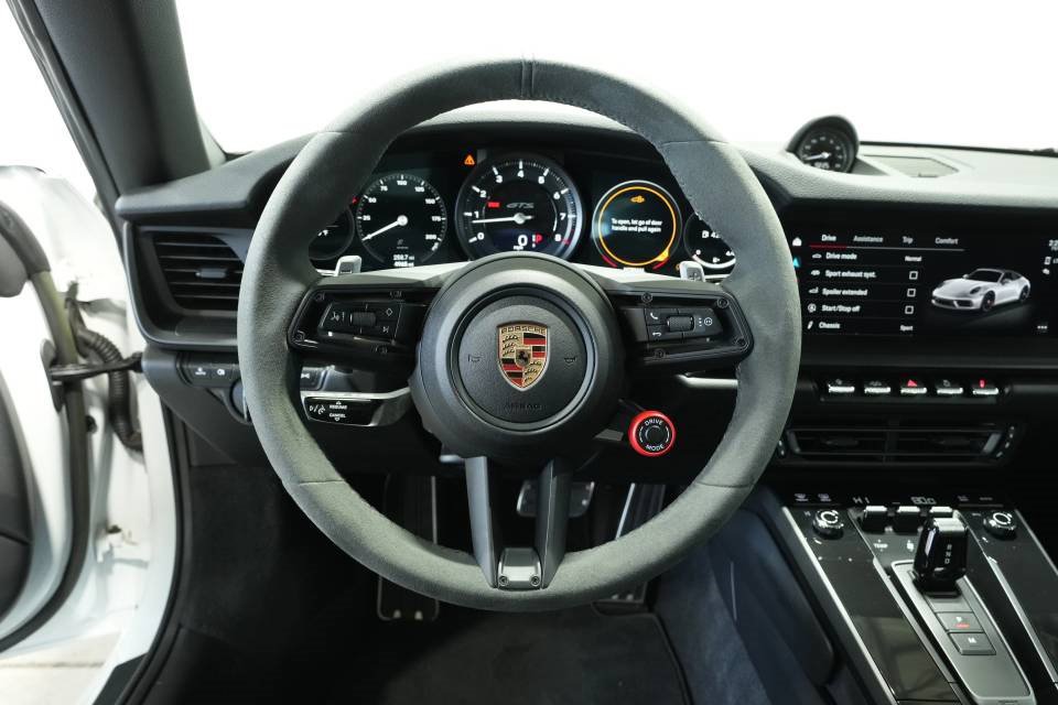 Used 2023 Porsche 911 Targa 4 GTS image 13