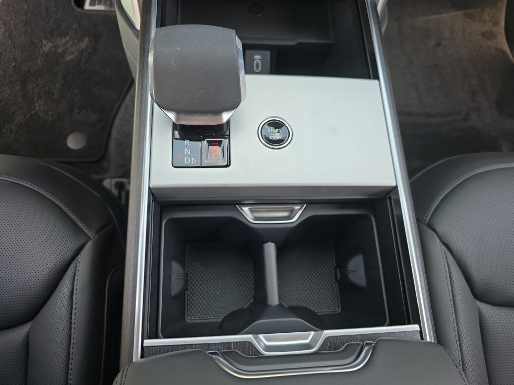 New 2026 Land Rover Range Rover SE AWD/4WD image 27