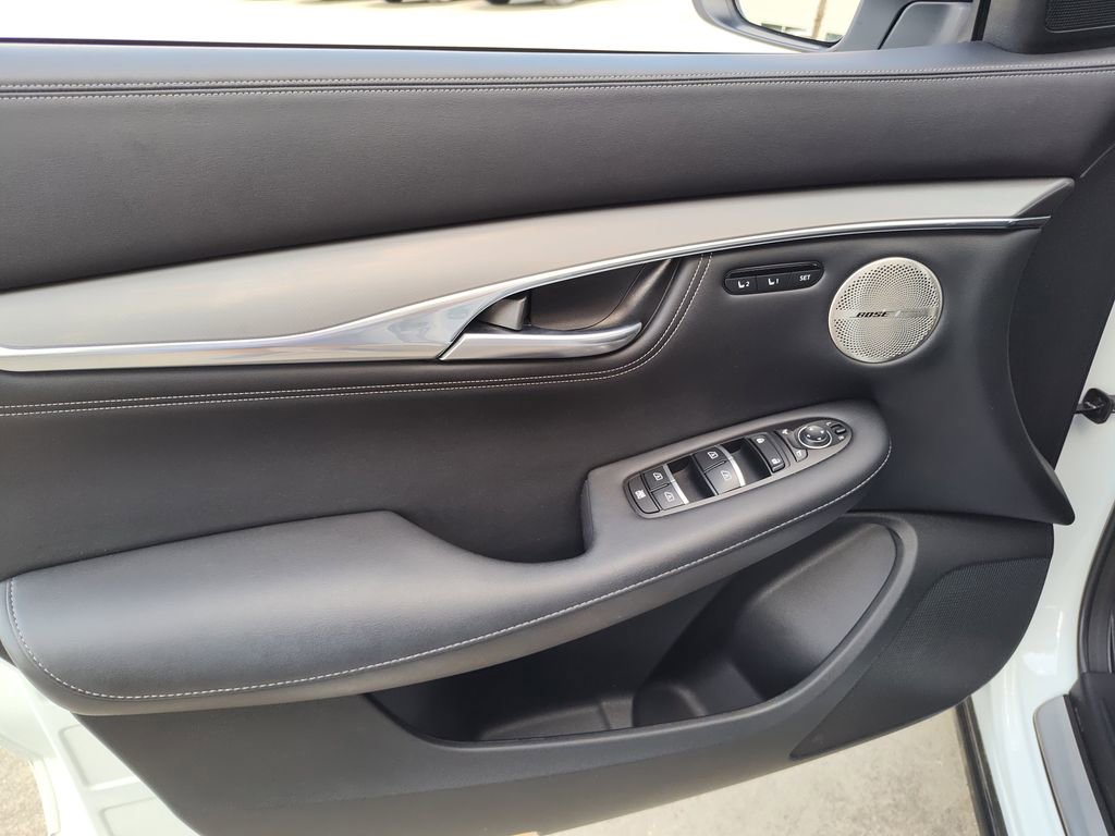 Used 2025 INFINITI QX55 Essential w/ Cargo Package image 19